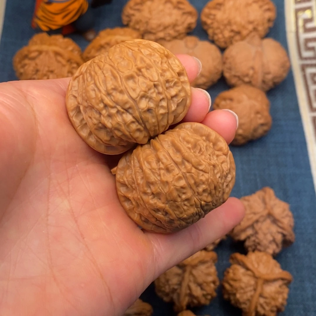 中***文玩核桃把件40精品乾隆磨