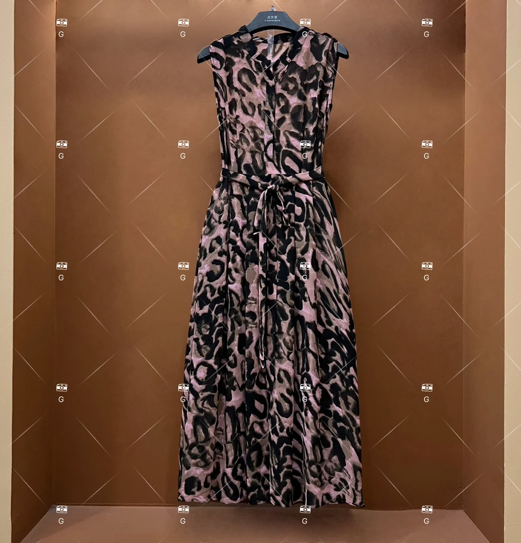 【乐】夏季新款复古时尚百搭印花无袖连衣裙 H-367