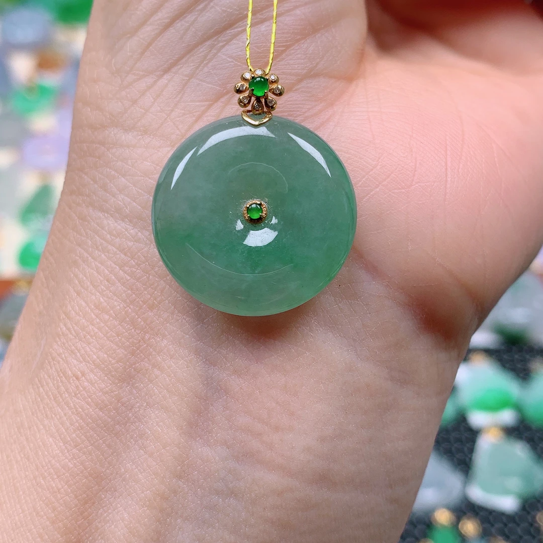 缅甸天然A货翡翠，冰飘绿平安扣 编号9/317尺寸21.3-5