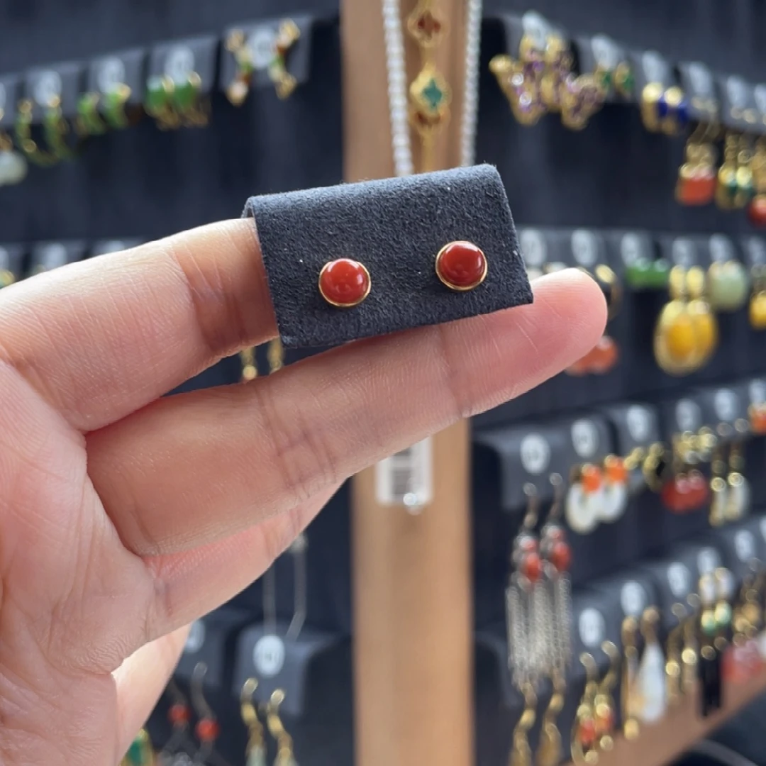 朱***润南红玛瑙银S925镶嵌耳饰06号