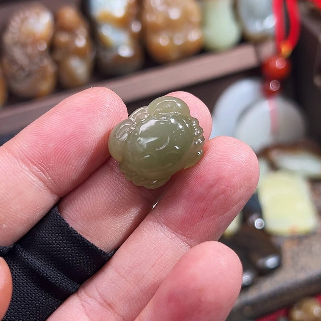 和田玉颈饰未镶嵌新年福利：八方来米