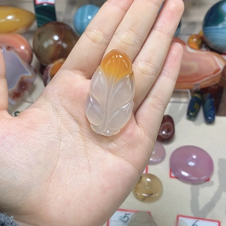 玛瑙/玉髓未镶嵌珠宝奇石