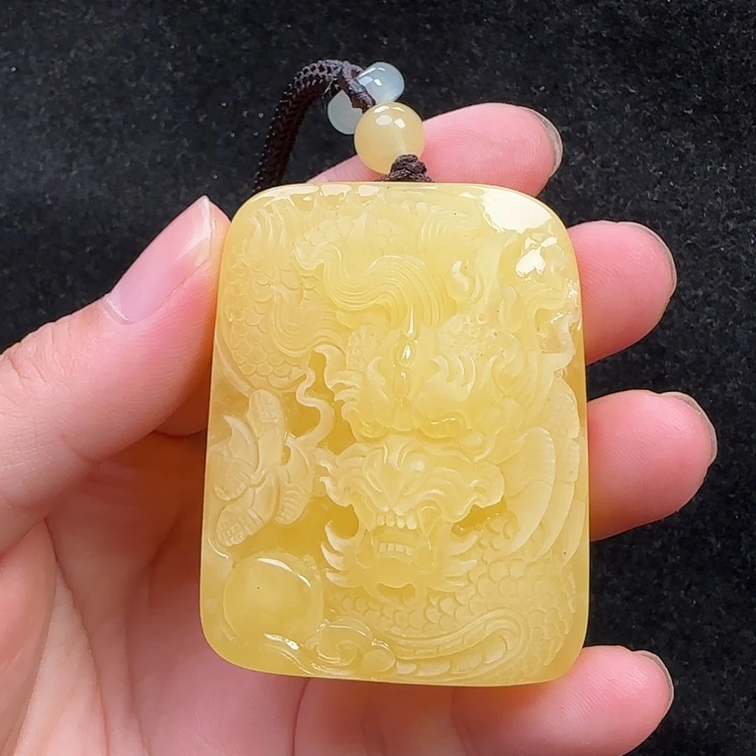 蜜蜡未镶嵌珠宝奇石