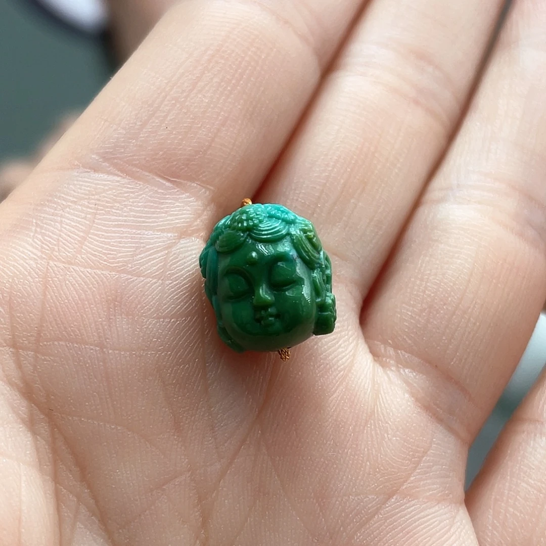 未镶嵌绿松石颈饰