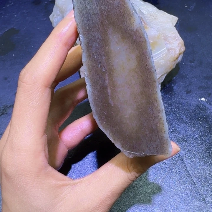 和田玉未镶嵌珠宝半成品