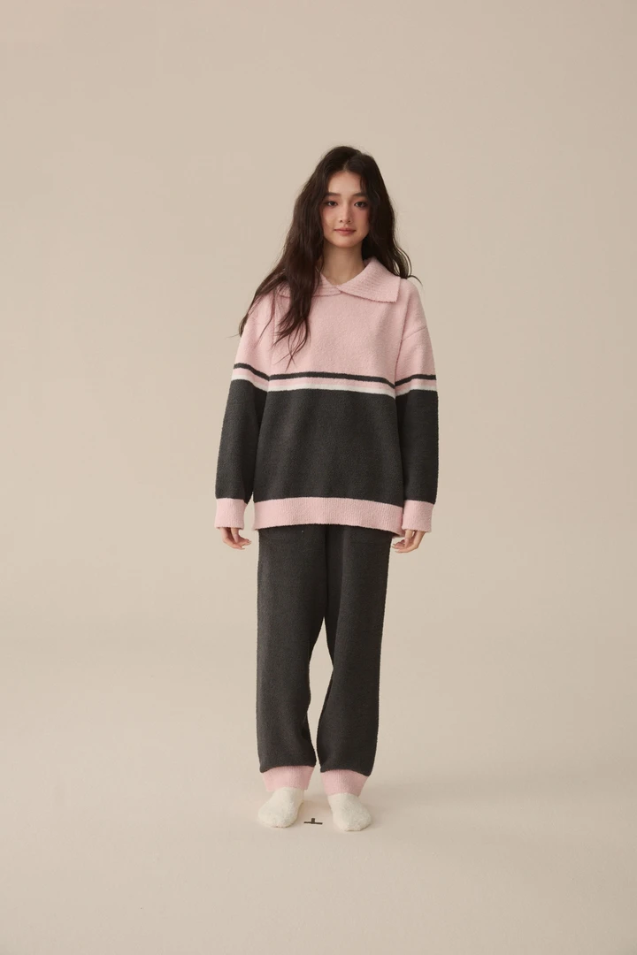 【超级红】半边绒粉色翻领  套装