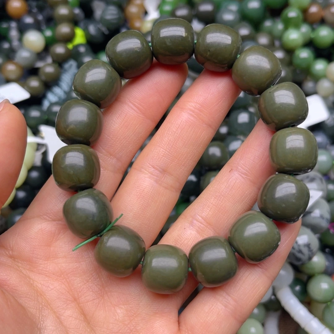 色***）和田玉未镶嵌手链