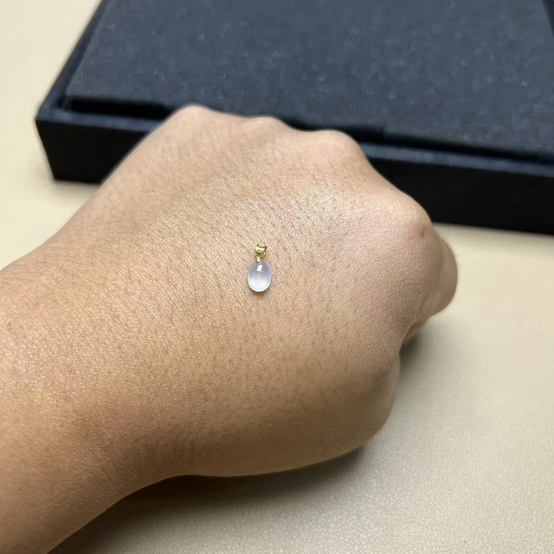 翡翠蛋面吊坠高冰种光感水头好18K平安圆满高贵精致素款