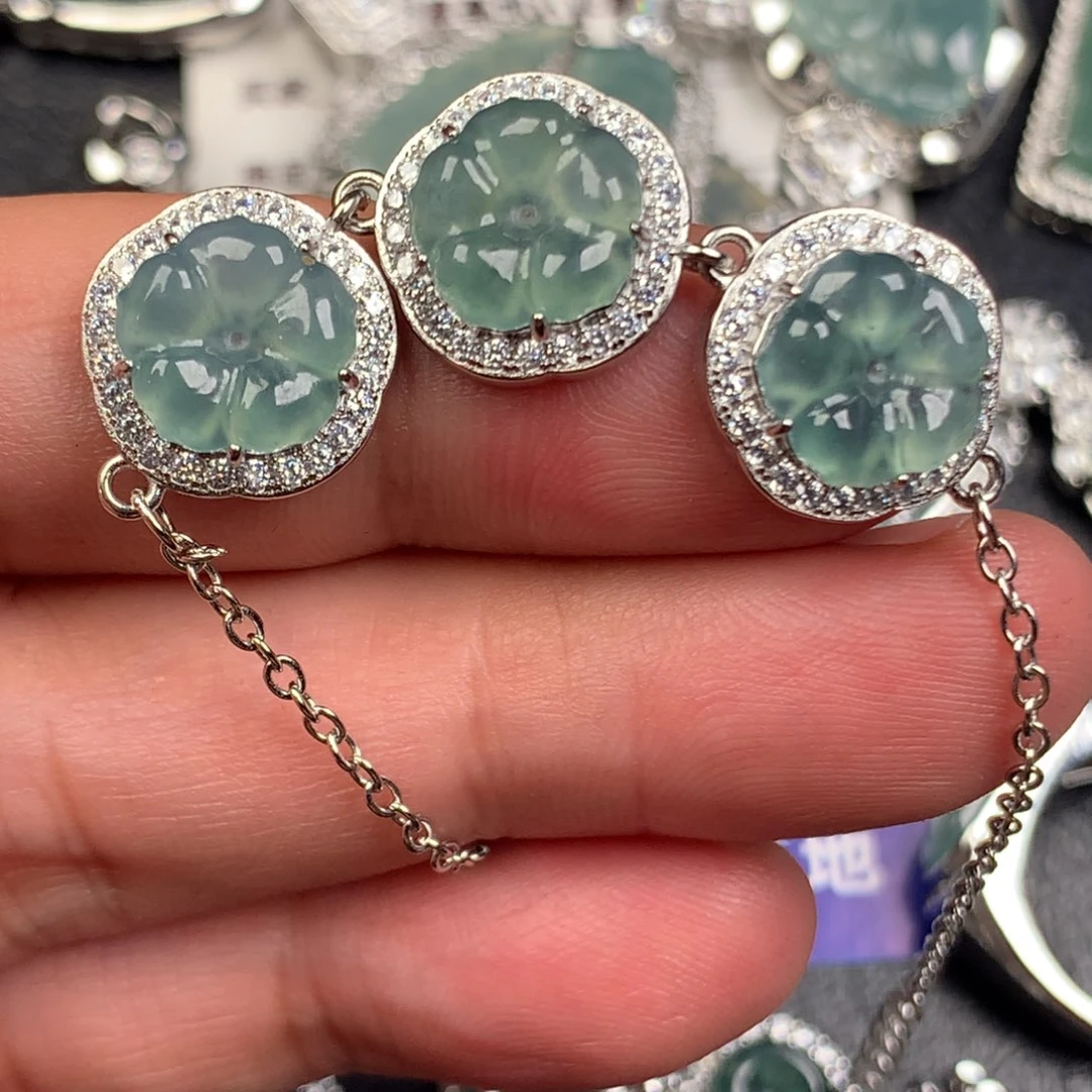 翡翠未镶嵌颈饰有钱花手链