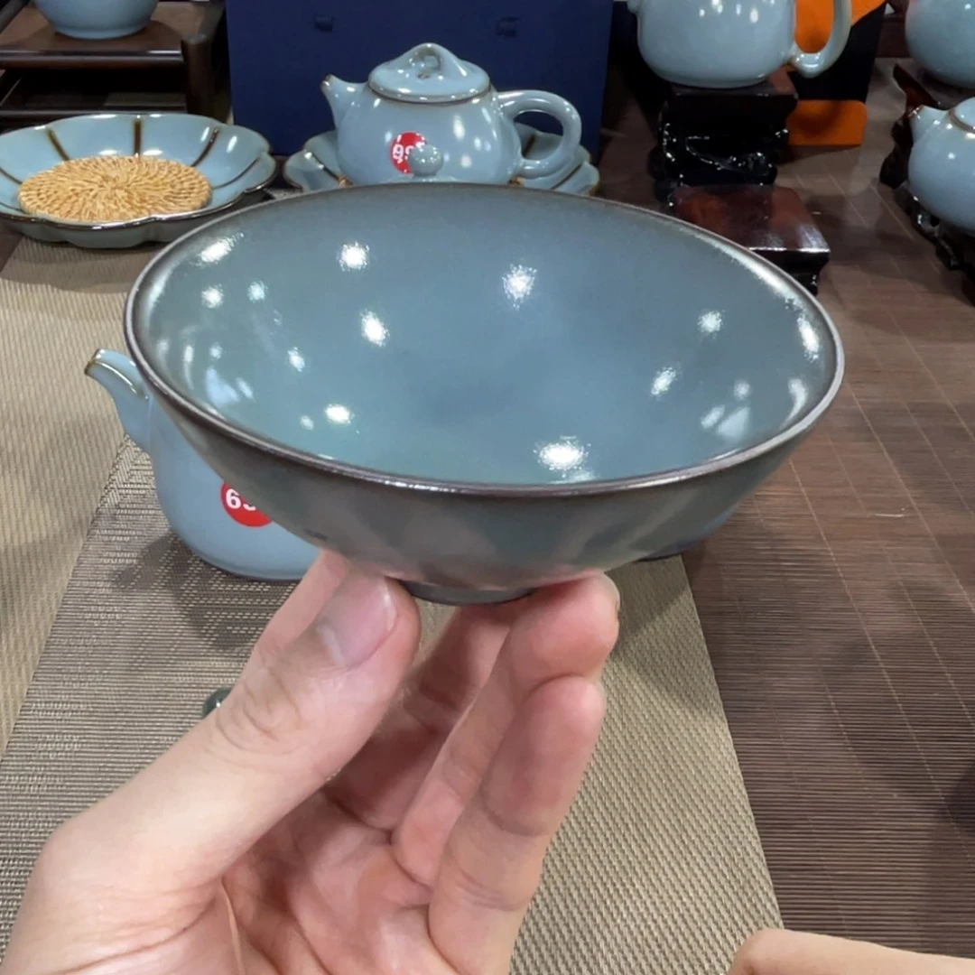 瓷片。。。。。。。。。。。。。。。