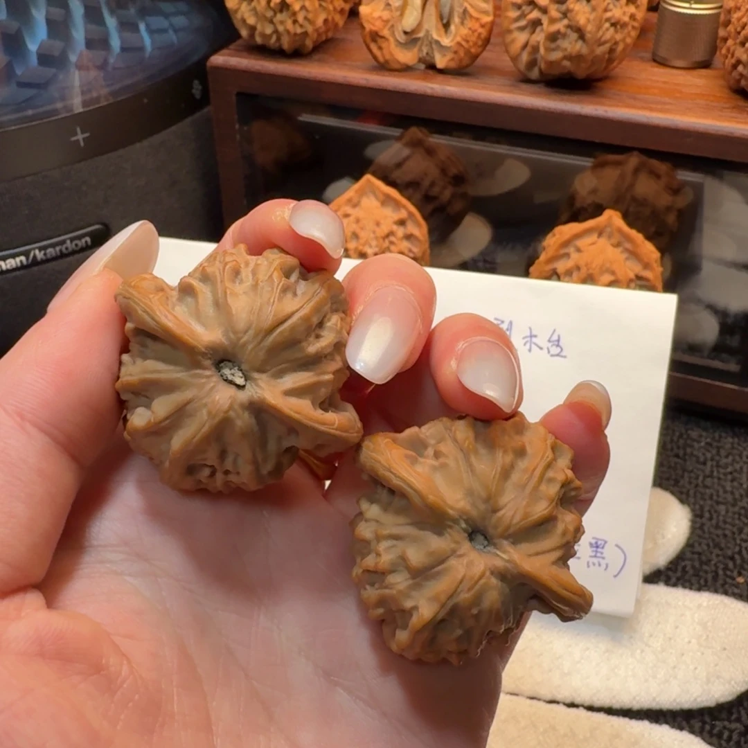 归***航文玩核桃把件哈哈哈哈