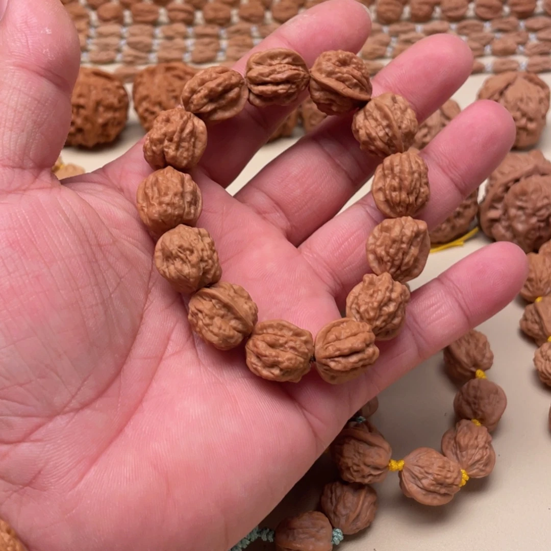 L***N文玩核桃吊坠正装蛤蟆