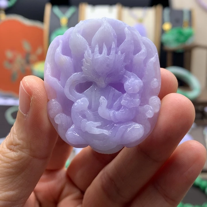 翡翠未镶嵌吊坠(赠链)