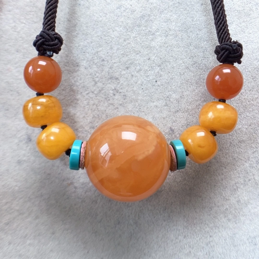 蜜蜡未镶嵌项链锁骨