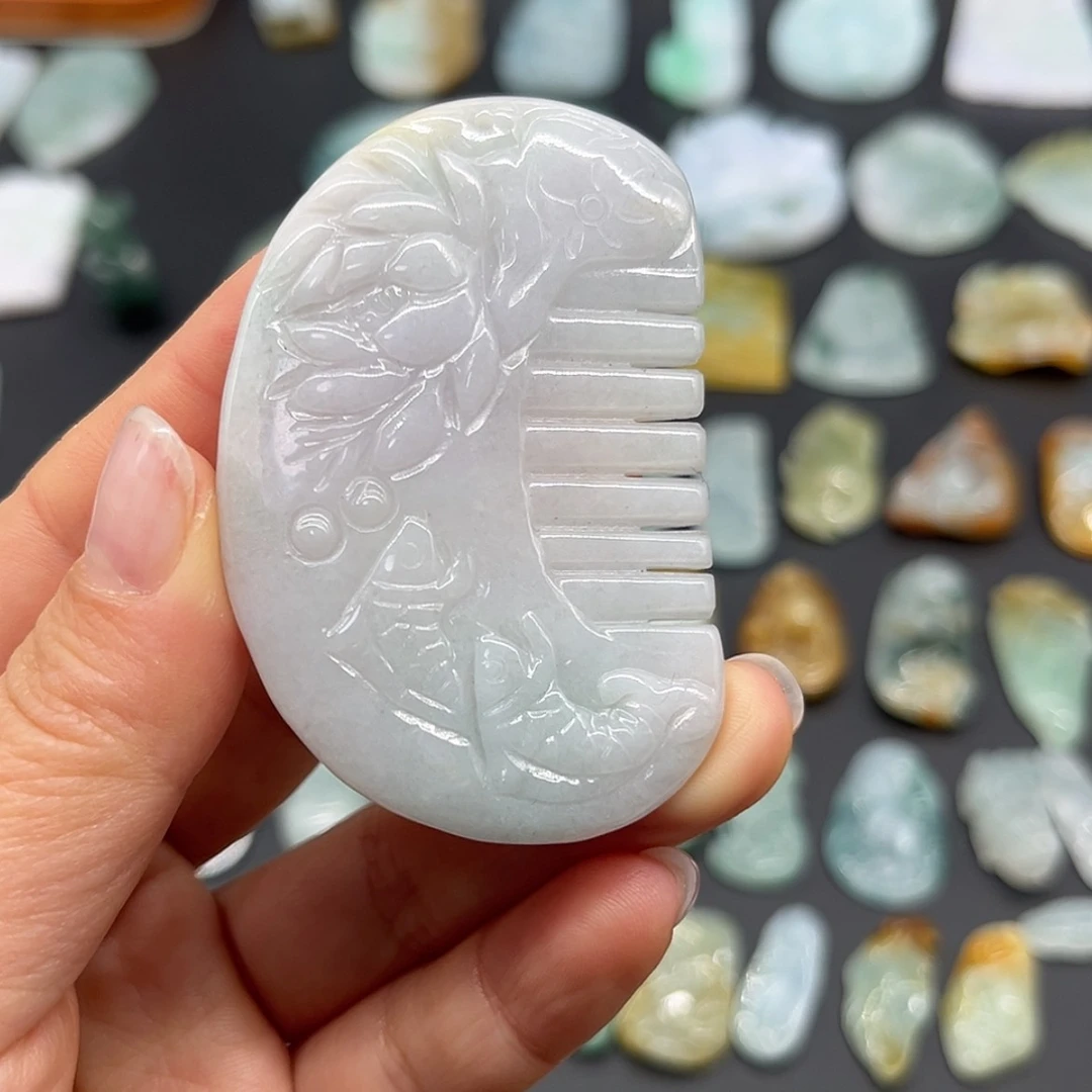 【闪购商品】翡翠颈饰未镶嵌梳子