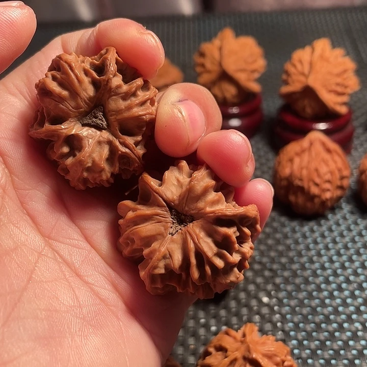 吊坠文玩核桃野生龙门涧三棱