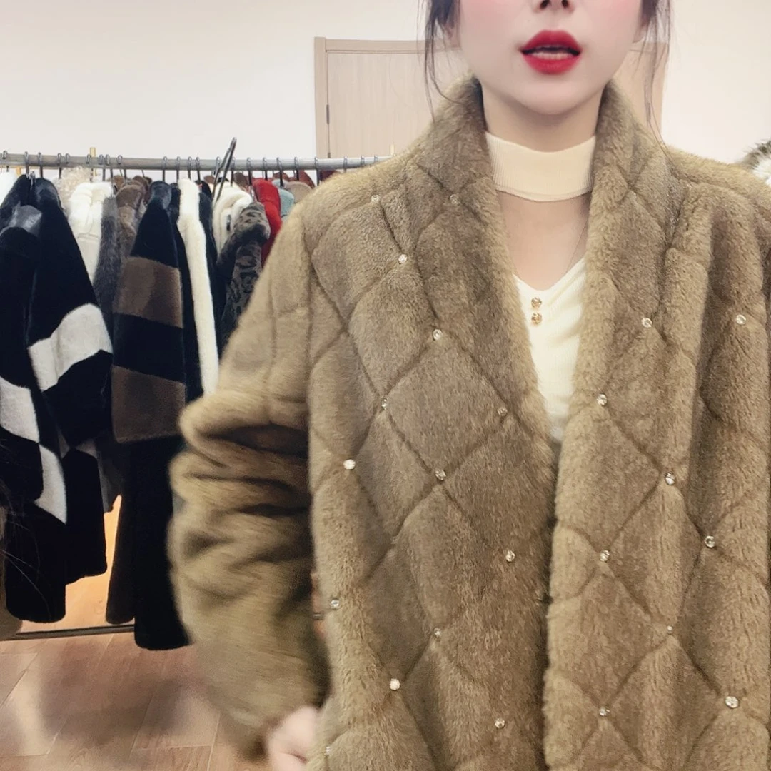 10号皮毛一体外套