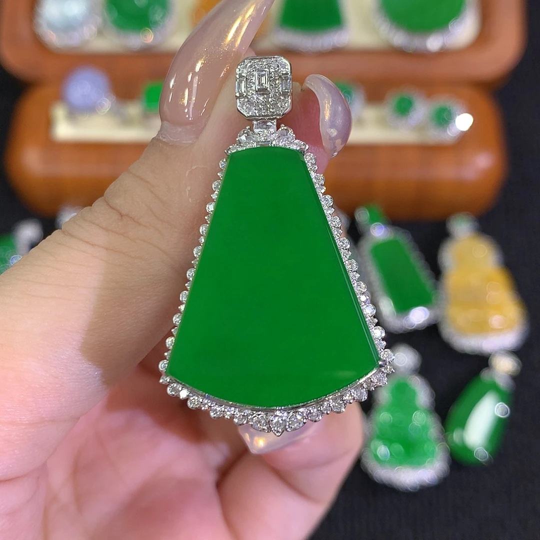 翡翠18K金镶嵌颈饰相*鸟888888888