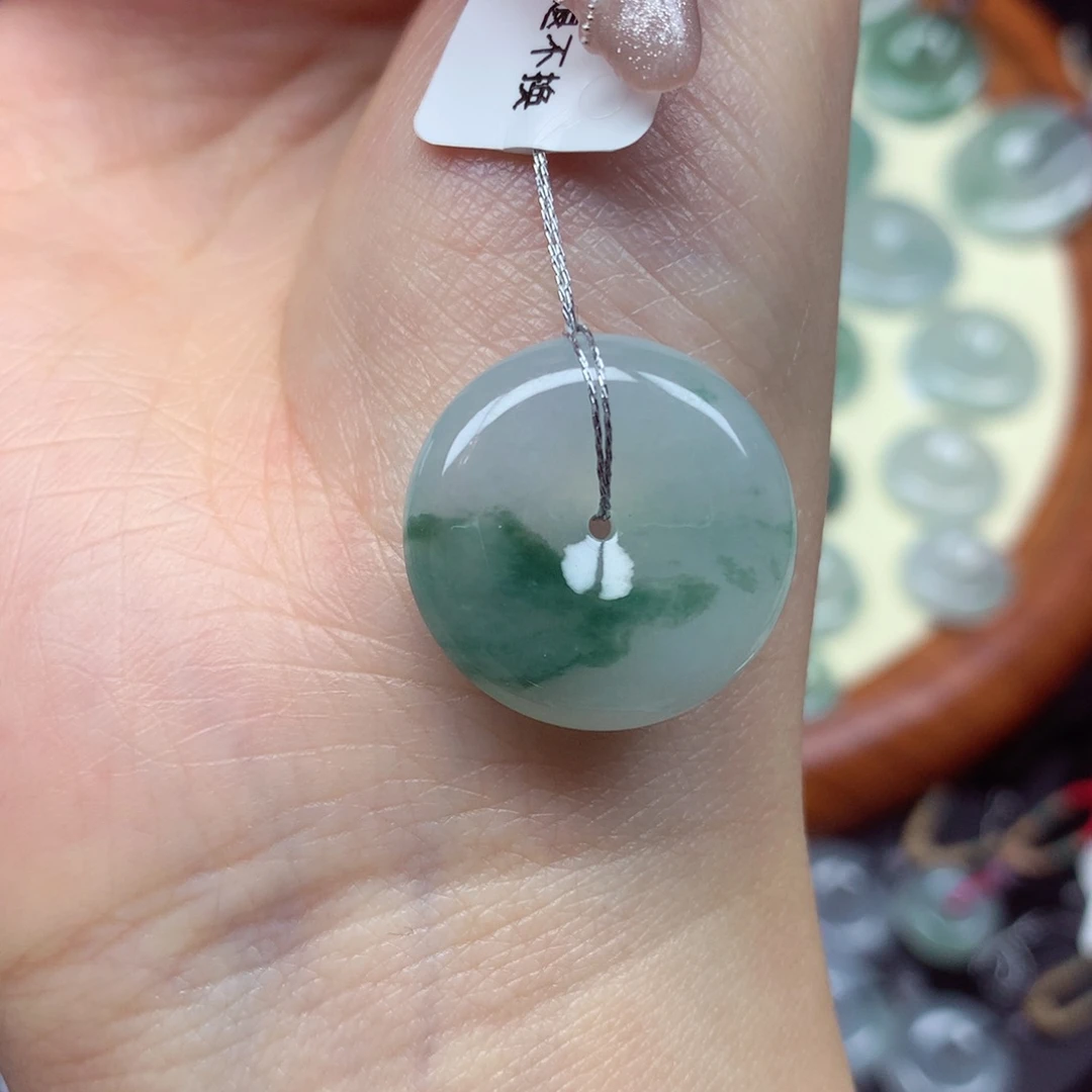 翡翠未镶嵌颈饰吊坠21.5/5.5mm