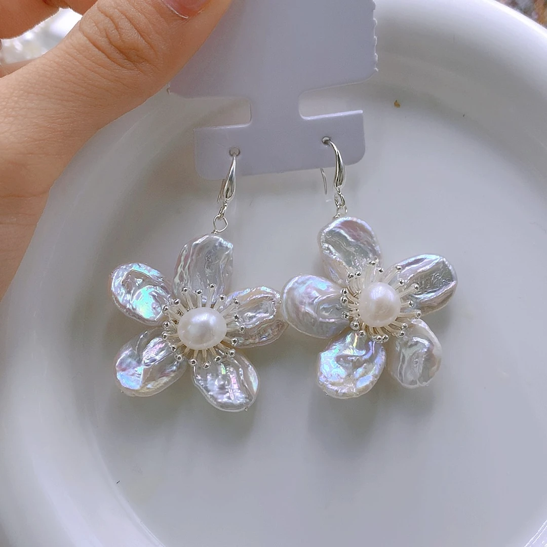 银S925镶嵌耳饰淡水珍珠