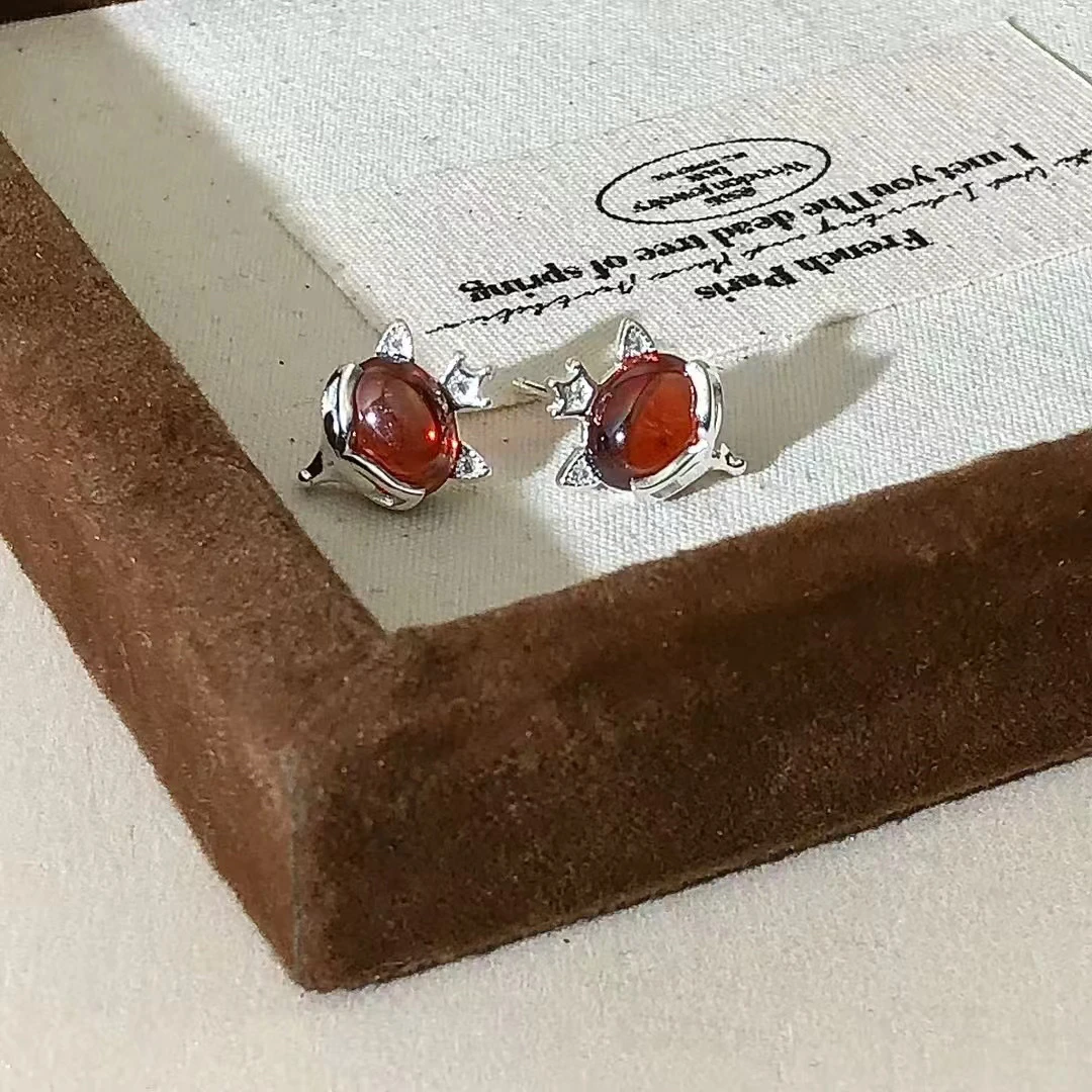 足银耳饰 足银990直针066耳钉狐狸平安锁黑色滴胶爱心小众气质