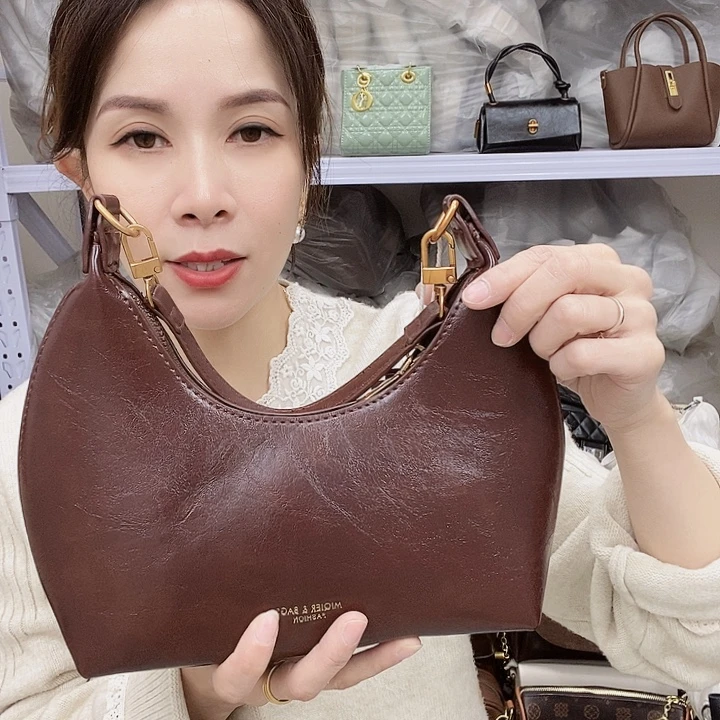蚕丝小牛剖层皮革PU8218