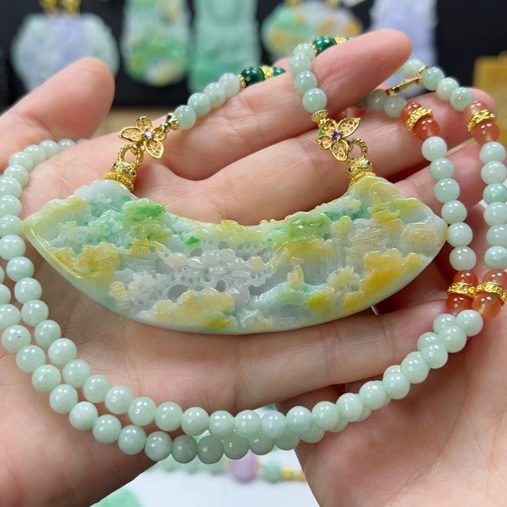 颈饰未镶嵌翡翠吊坠