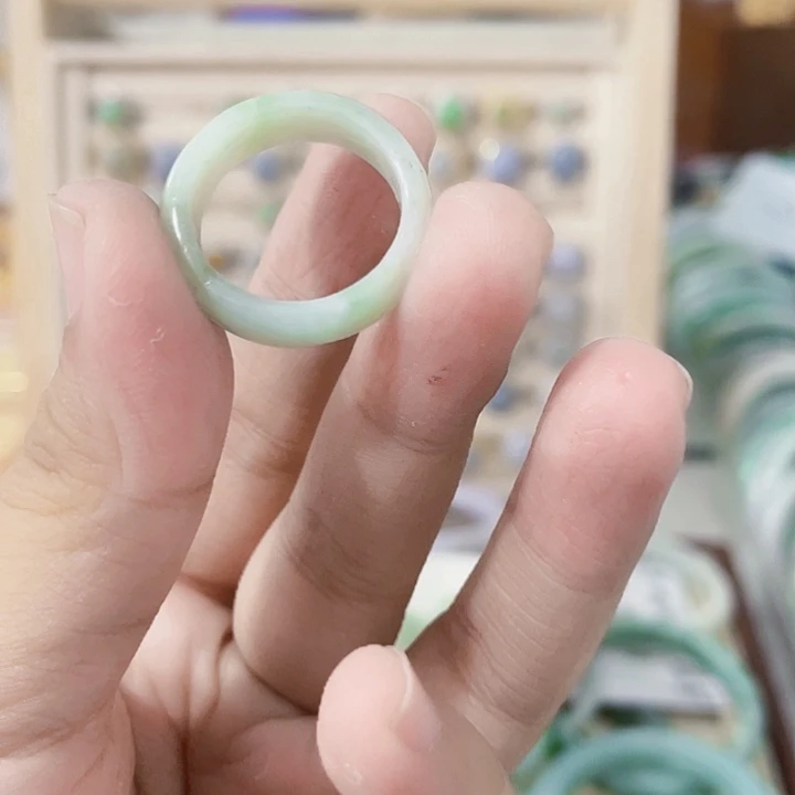 颈饰未镶嵌翡翠天然翡翠