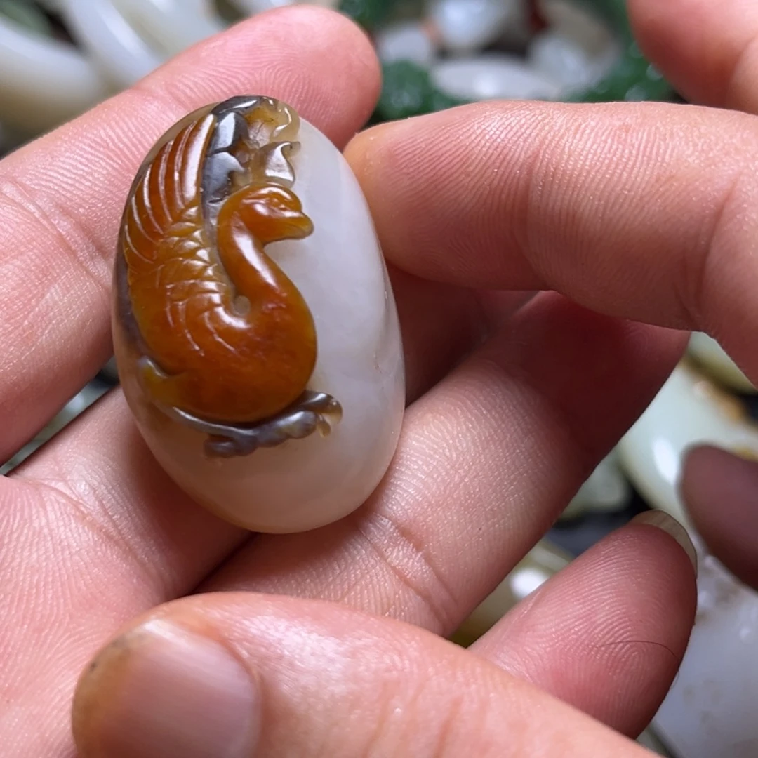 言***致和田玉未镶嵌颈饰