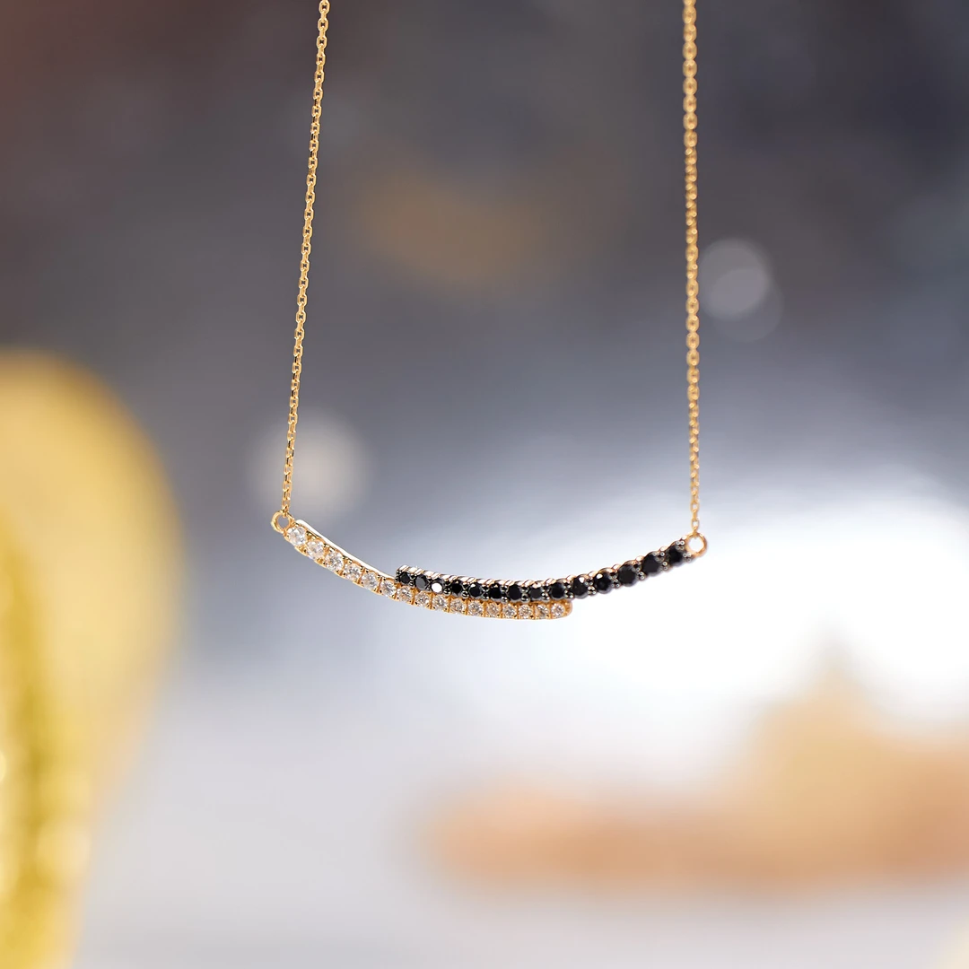 七夕限定【歪歪】黑钻微笑项链*18K金镶嵌（多样性发一）XB-H6717