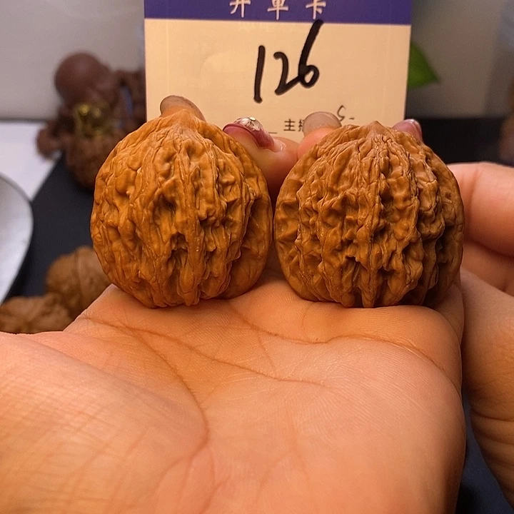 吊坠桃核虎头39无刀痕s