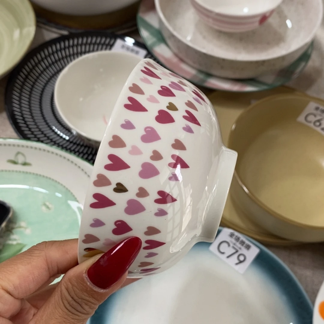 瓷小碗一只微瑕不介意拍