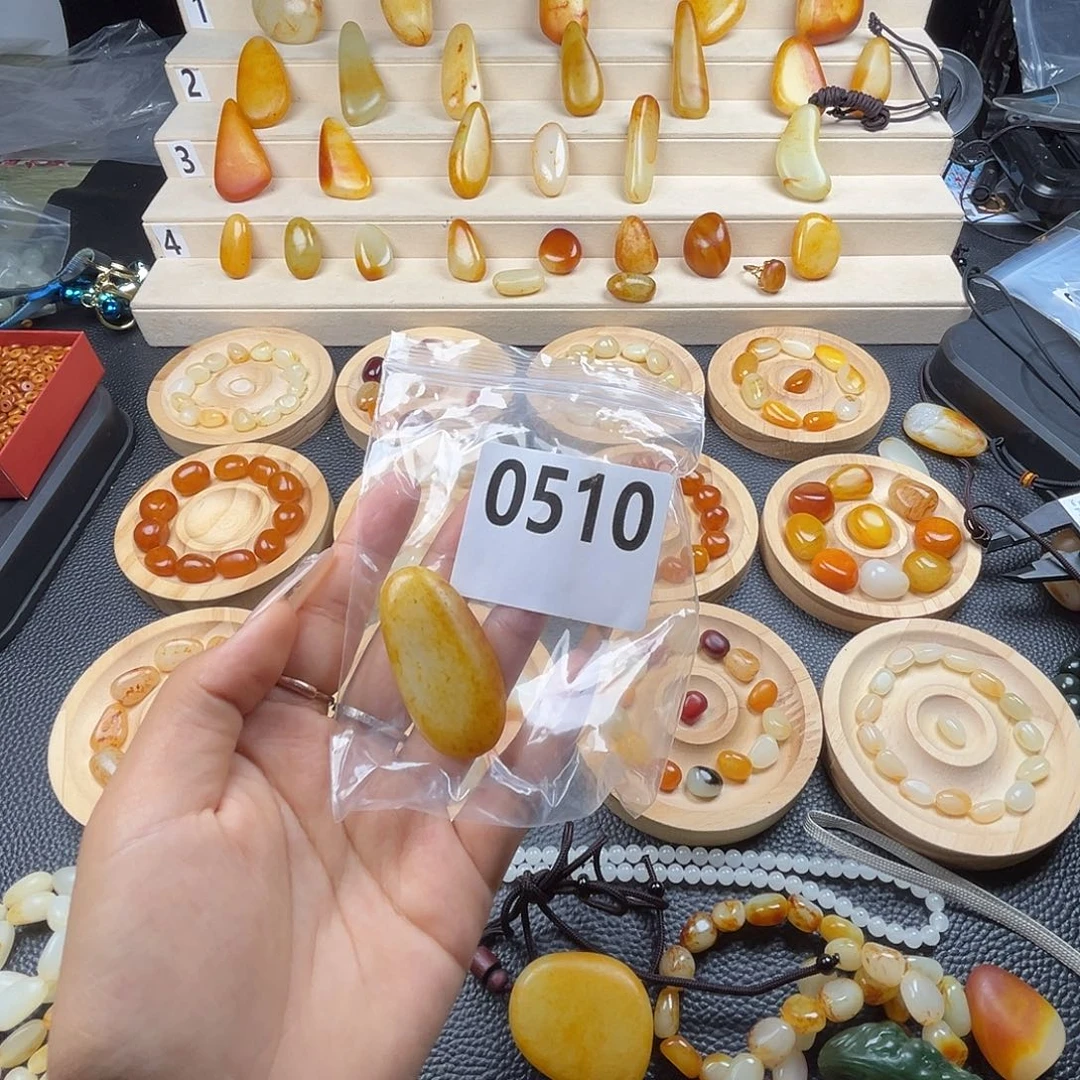 “***苼手串未镶嵌和田玉