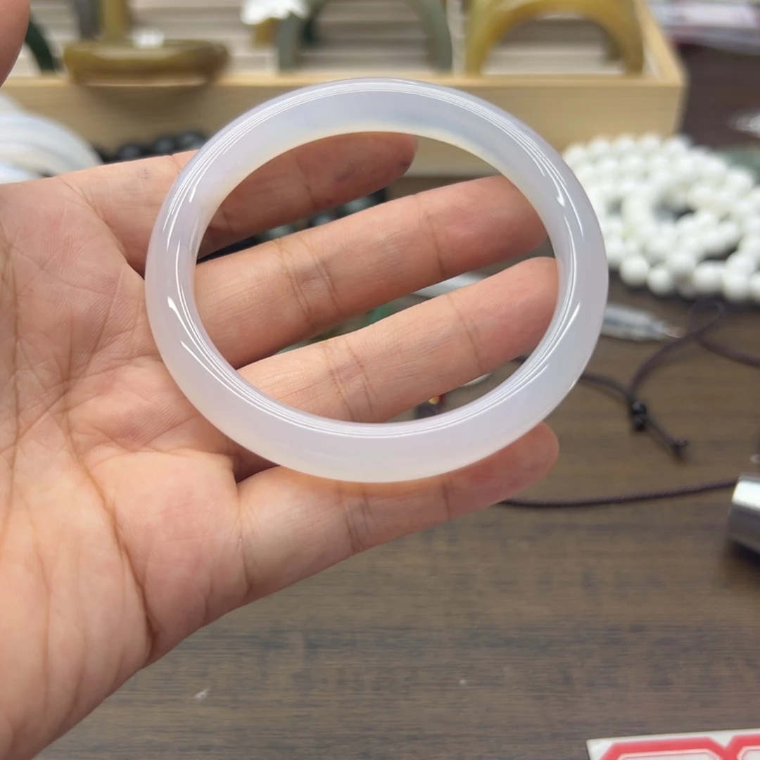 玛瑙/玉髓手镯未镶嵌60圈围58