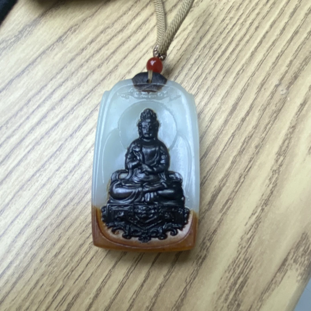 石包沁色观音手把把玩件d