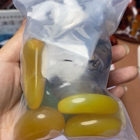 未镶嵌玛瑙/玉髓珠宝奇石冷****e打孔不退不换