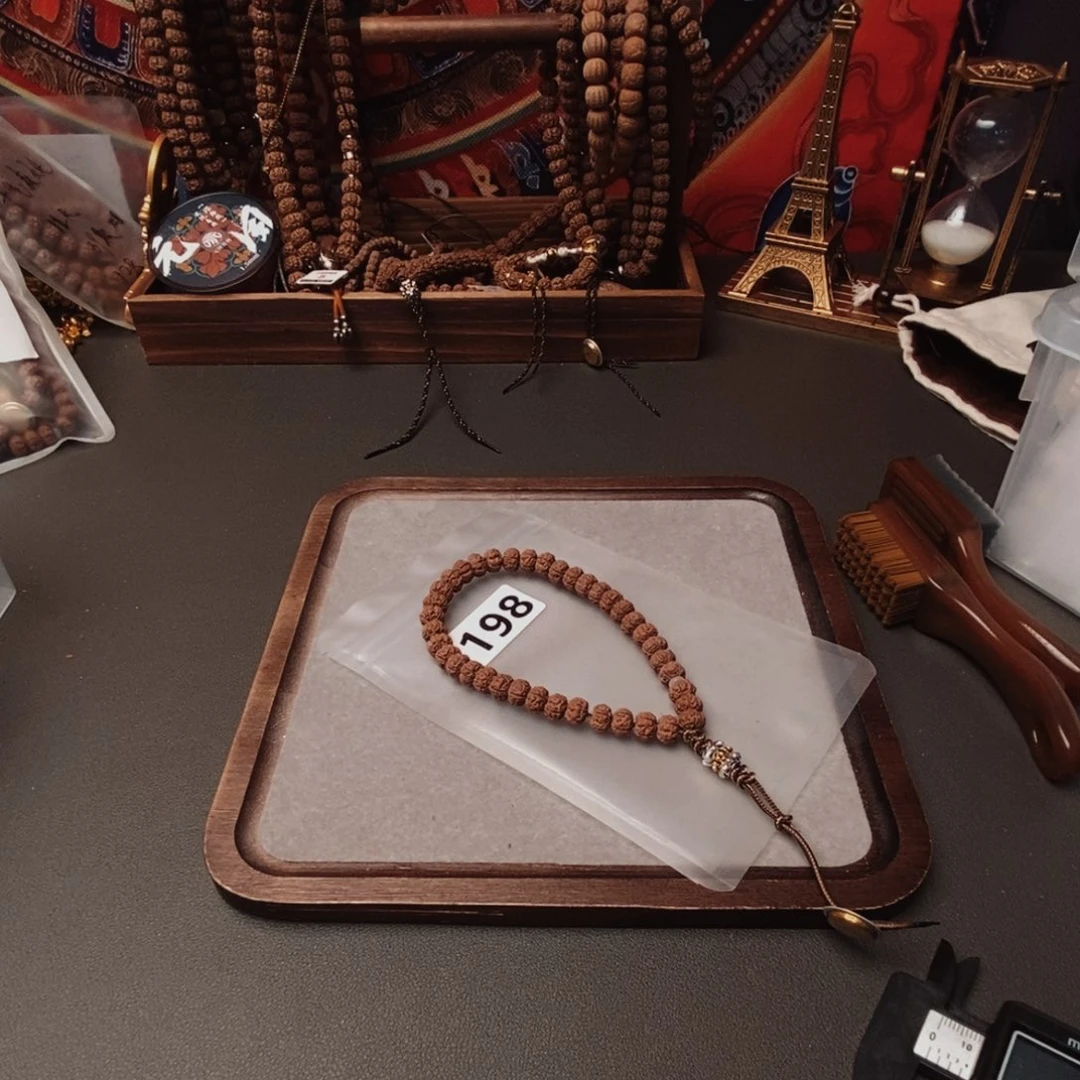 吊坠金刚菩提?****?哦哦哦哦哦哦哦哦哦哦哦哦