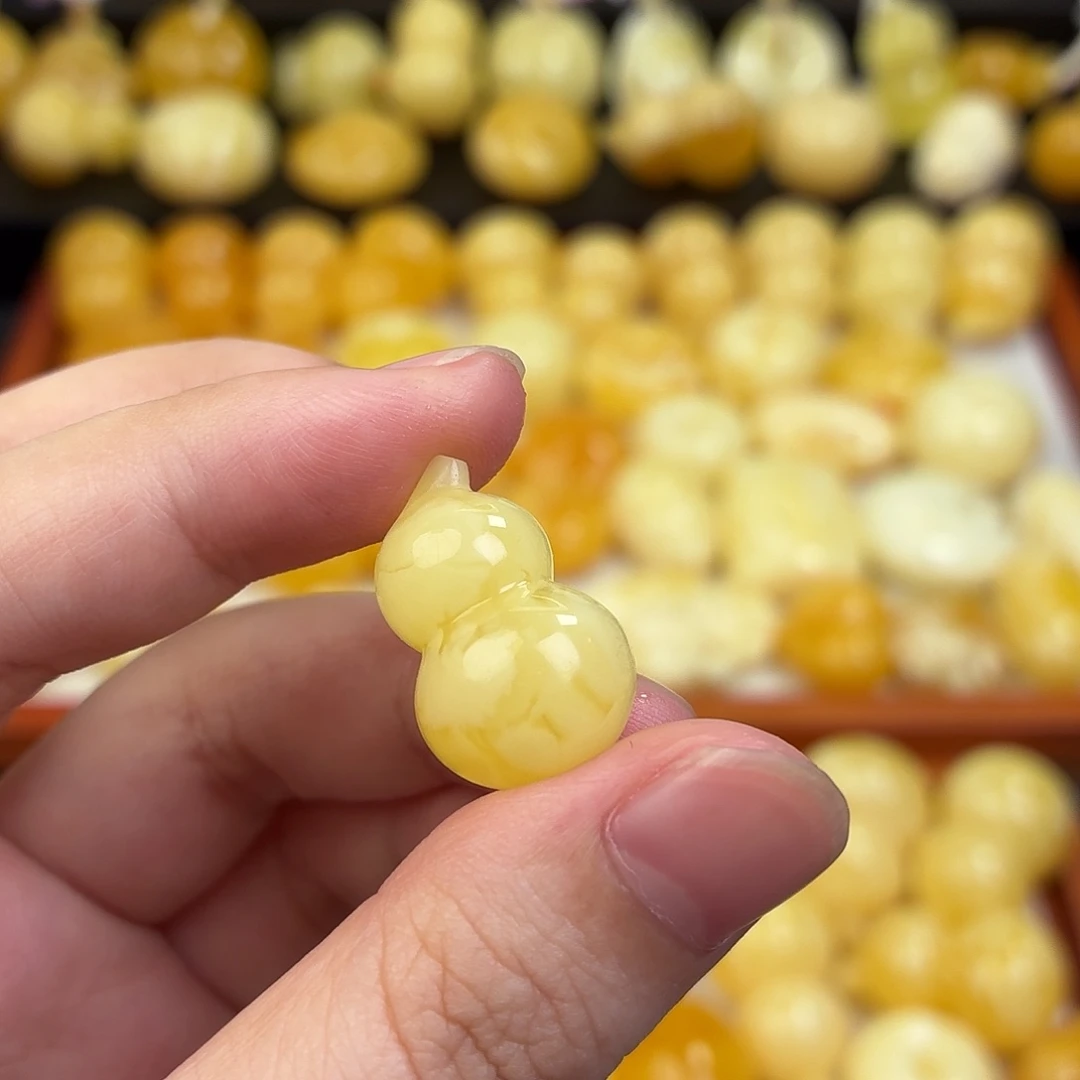 蜜蜡未镶嵌毛衣链蜜蜡