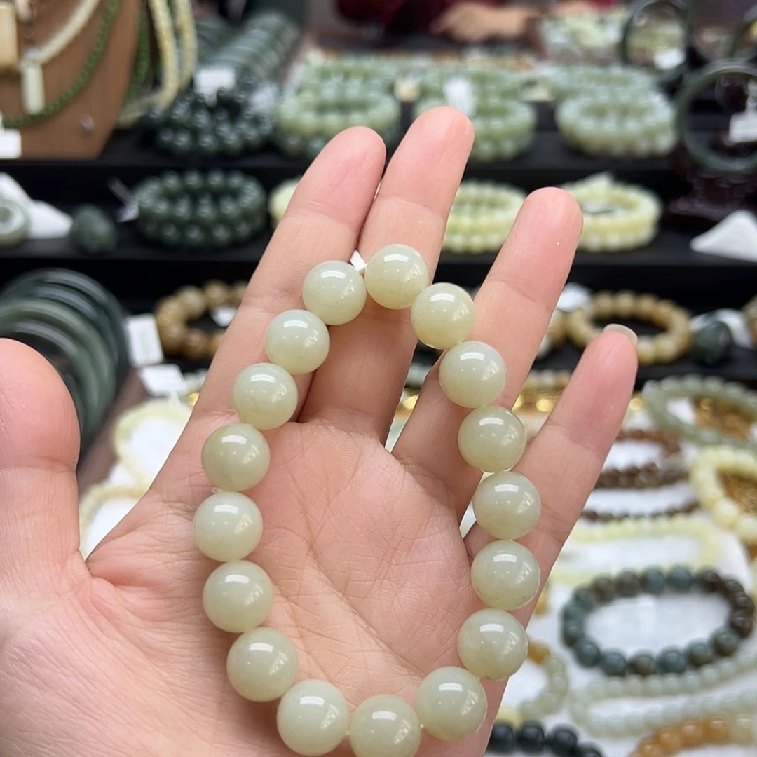 手链未镶嵌和田玉卡12蜂蜜水 为结构