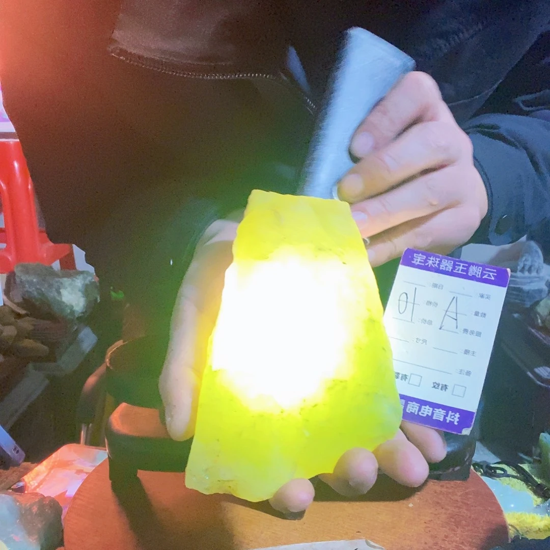 蛇纹石玉未镶嵌珠宝半成品