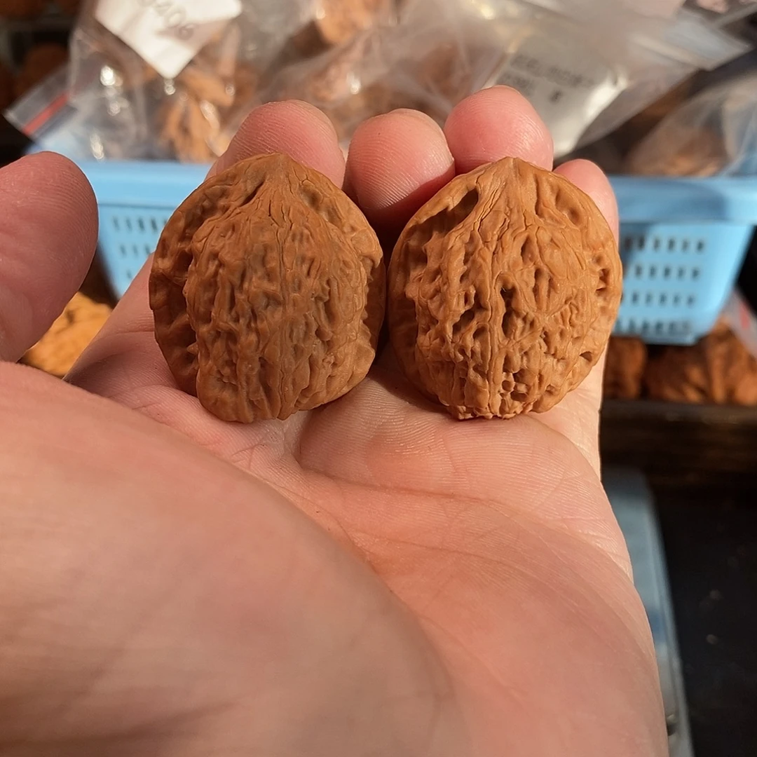 1文玩核桃黄崖关32-