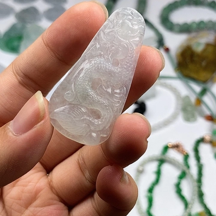 定制翡翠未镶嵌龙牌