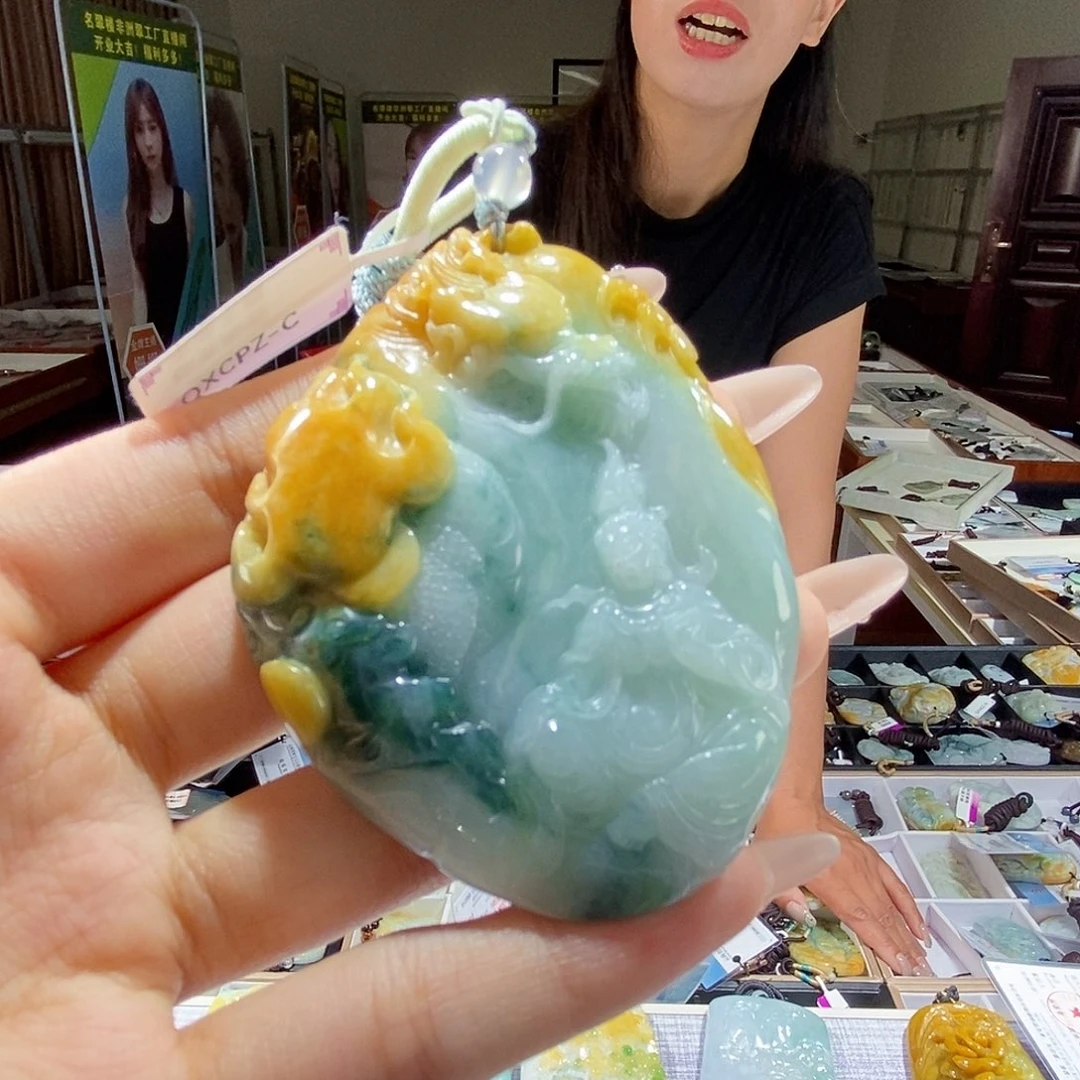 翡翠未镶嵌颈饰翡翠