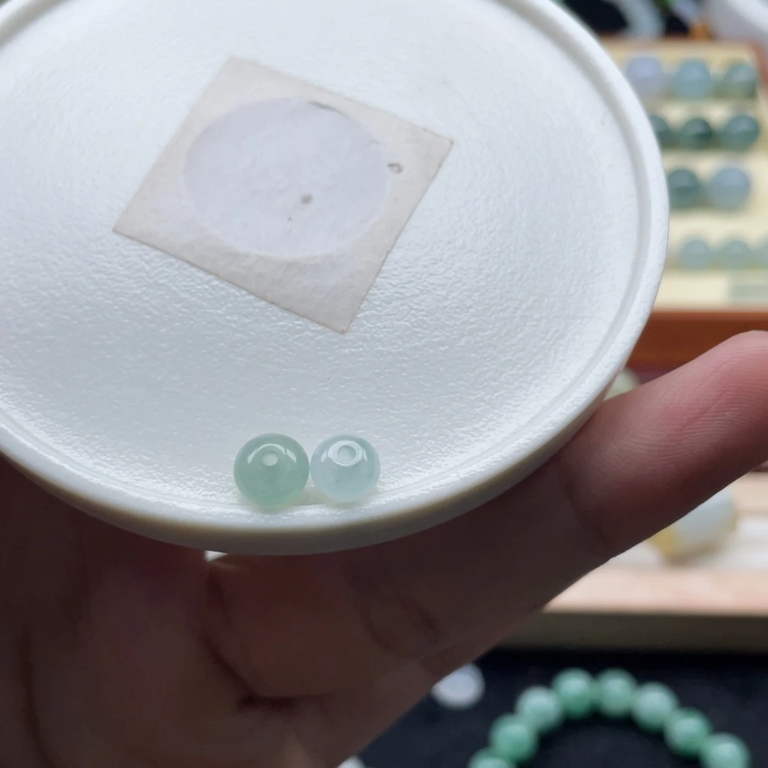 翡翠散珠悦****天然翡翠 鼓珠6+一对