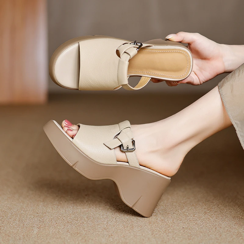 轻奢鞋子夏季外穿增高防水台粗跟凉拖鞋女厚底真皮高跟拖鞋潮