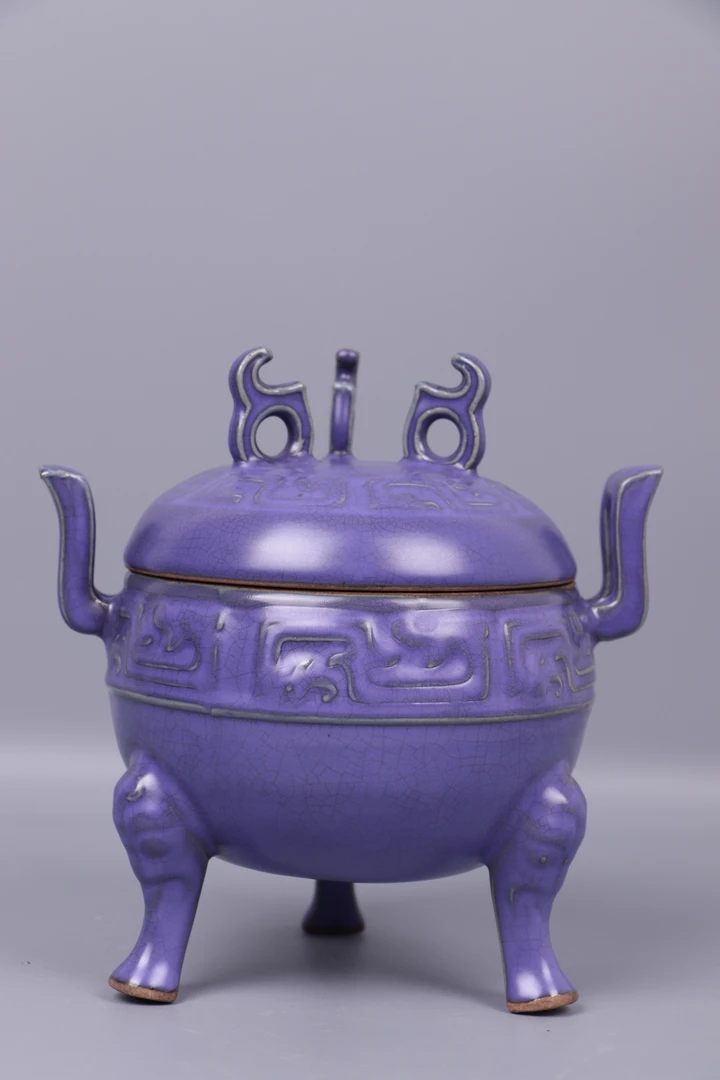 茄皮紫釉三足炉套组