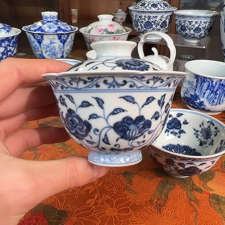 杯子陶元煦窑十二花卉葵口盖碗