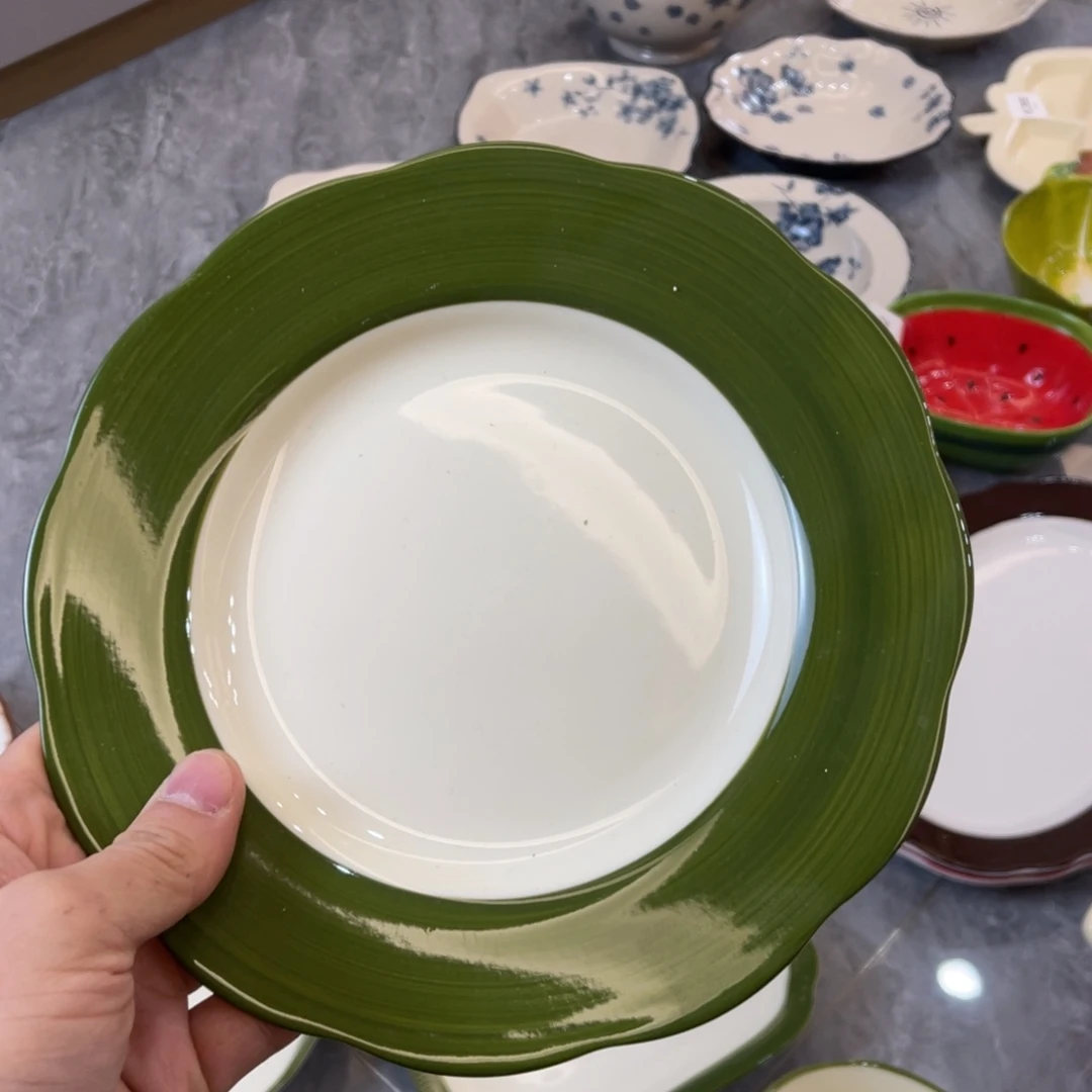 陶瓷微瑕餐具介意勿拍，满18飞！