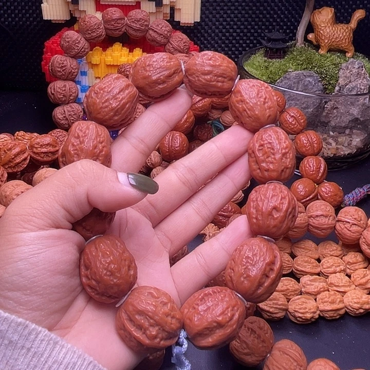 王***羽文玩核桃手串大枣