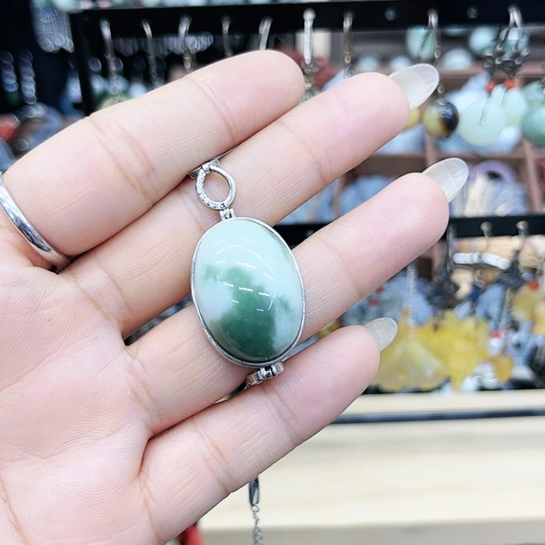 【闪购商品】银S925镶嵌蛇纹石玉手链菊*
